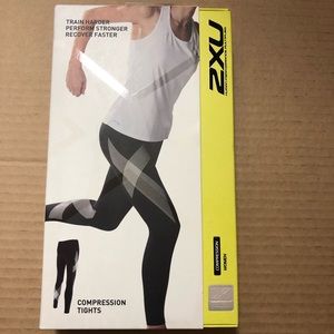 2XU women’s compression tights